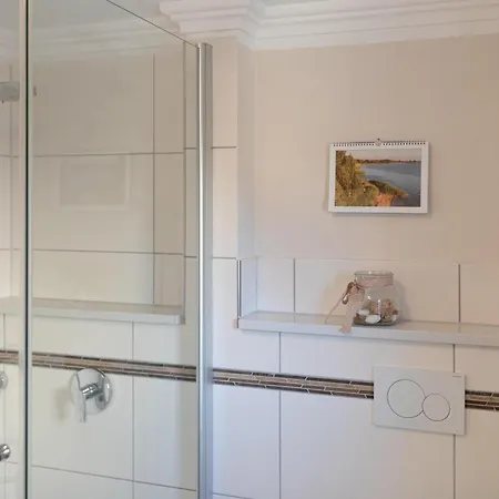 Lindenstrasse 10 & Sonne 度假居 克伦胡森