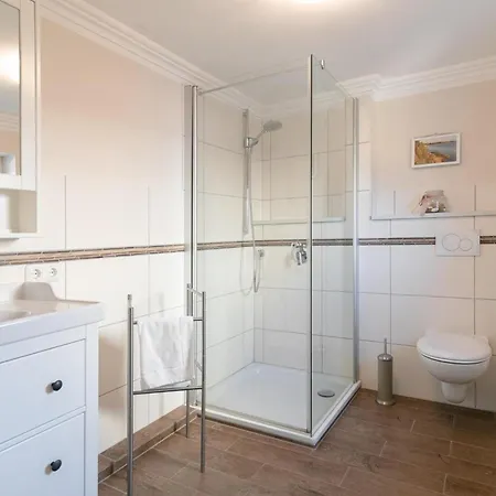 Lindenstrasse 10- 1 Holiday home *