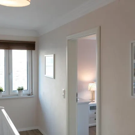 Lindenstrasse 10 & Sonne *